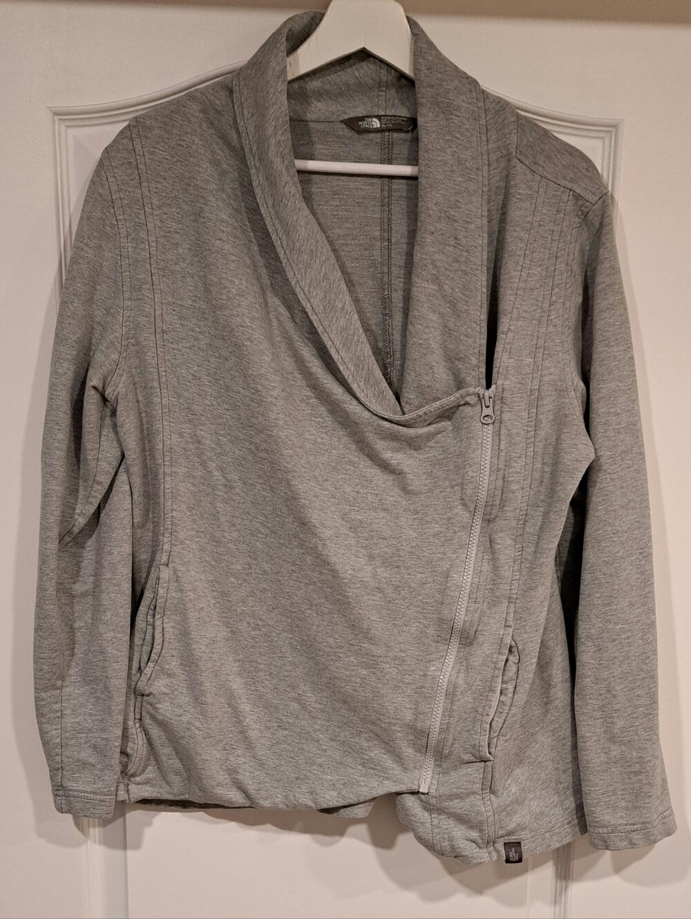 The North Face Women's Sharlet Wrap Asymetrical Zip Sweater Grey